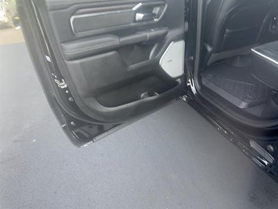 2026 RAM 1500 Laramie Crew Cab 4x4 5'7" Box