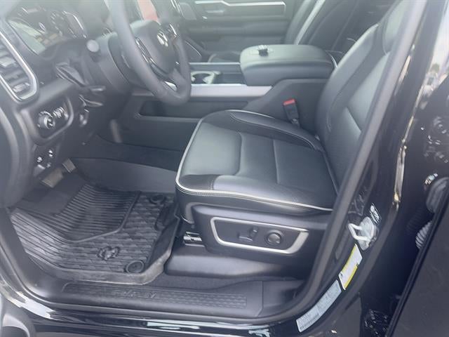 2026 RAM 1500 Laramie Crew Cab 4x4 5'7" Box