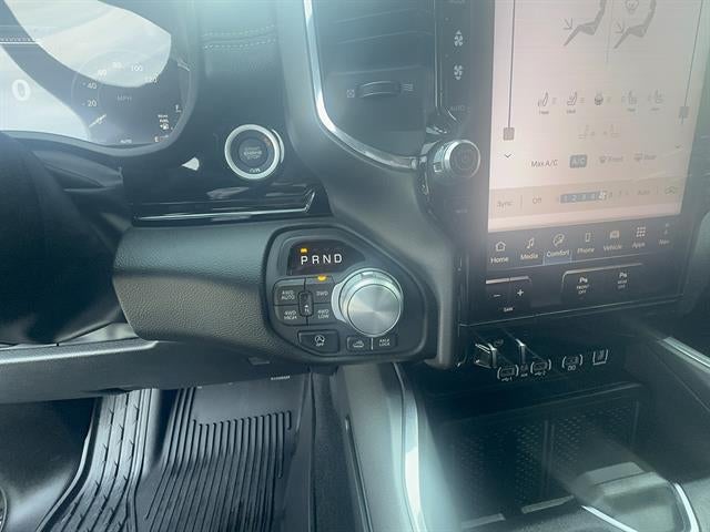 2026 RAM 1500 Laramie Crew Cab 4x4 5'7" Box