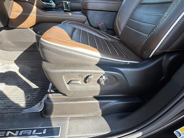 2025 GMC Yukon XL Denali Ultimate