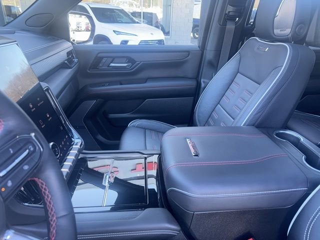 2025 GMC Yukon AT4 Ultimate