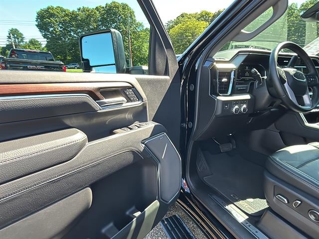 2025 GMC Sierra 2500 HD Denali