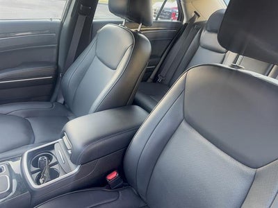 2022 Chrysler 300 Touring L AWD