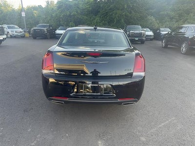 2022 Chrysler 300 Touring L AWD