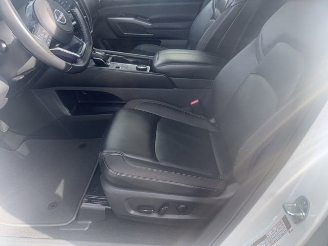 2024 Nissan Pathfinder SL 4WD