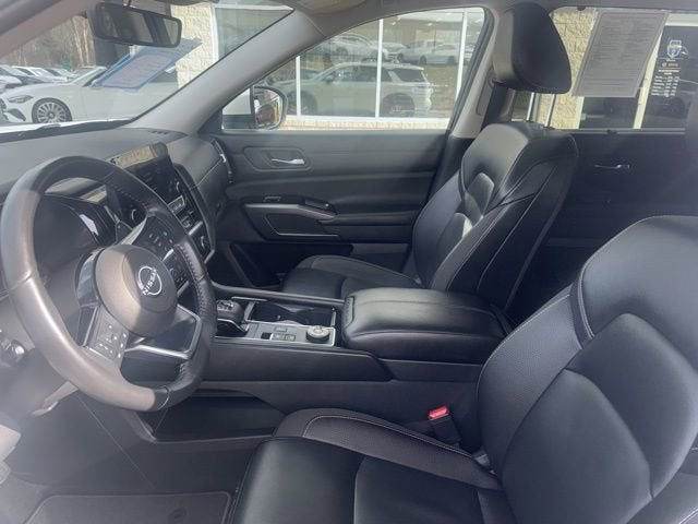 2024 Nissan Pathfinder SL 4WD