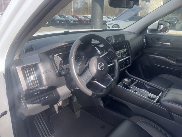 2024 Nissan Pathfinder SL 4WD