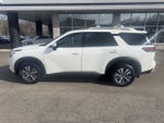 2024 Nissan Pathfinder SL 4WD