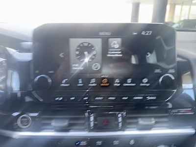 2024 Nissan Pathfinder SL 4WD