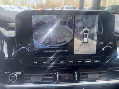 2024 Nissan Pathfinder SL 4WD