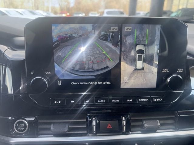 2024 Nissan Pathfinder SL 4WD