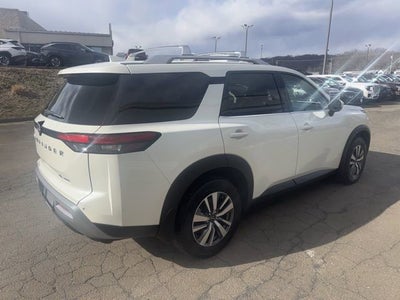 2024 Nissan Pathfinder SL 4WD