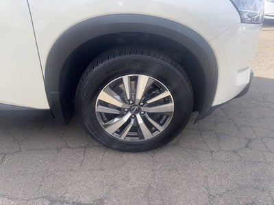 2024 Nissan Pathfinder SL 4WD