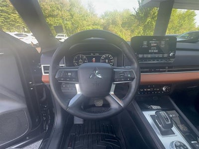 2023 Mitsubishi Outlander PHEV 40th Anniversary S-AWC