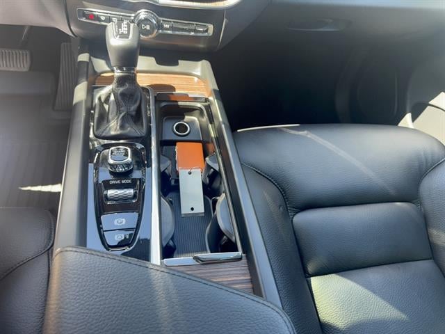 2021 Volvo XC60 T5 Momentum