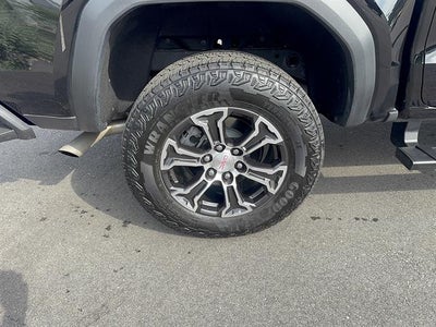 2024 GMC Canyon AT4