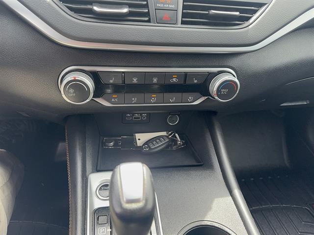 2022 Nissan Altima SR Intelligent AWD