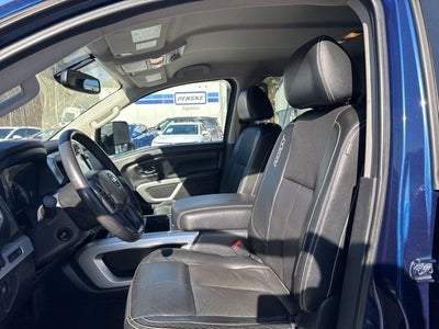 2017 Nissan TITAN PRO-4X
