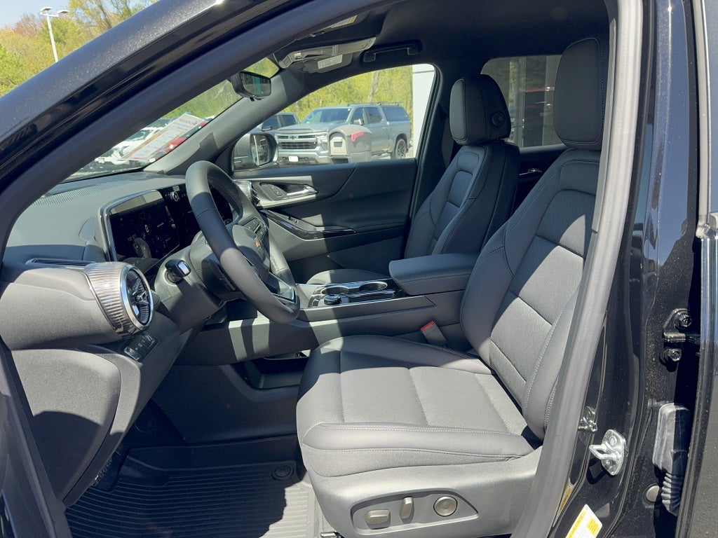 2026 Chevrolet Equinox LT - Photo 9
