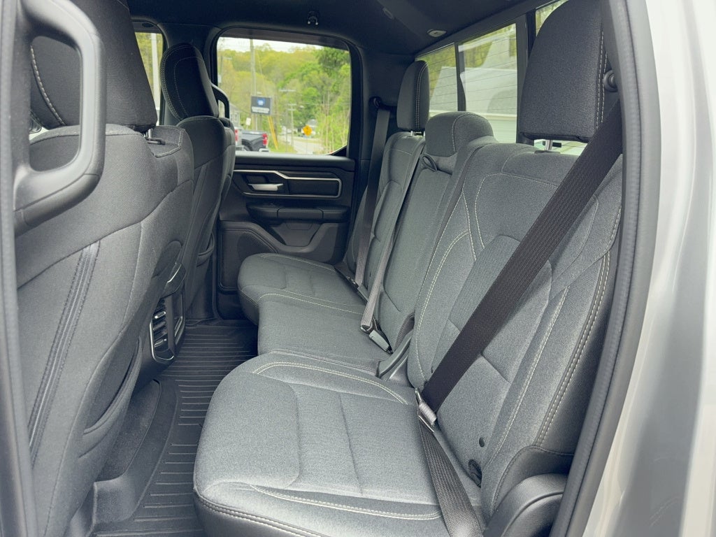 2020 RAM 1500 Big Horn Quad Cab 4x4 6'4" Box