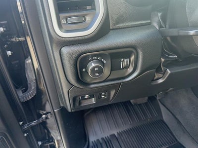 2022 RAM 1500 Big Horn Quad Cab 4x4 6'4" Box