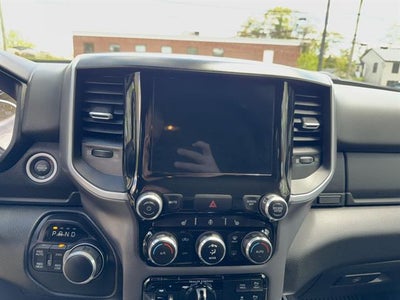 2022 RAM 1500 Big Horn Crew Cab 4x4 6'4" Box