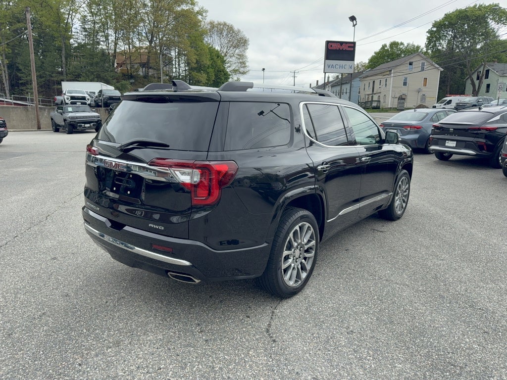 2023 GMC Acadia Denali