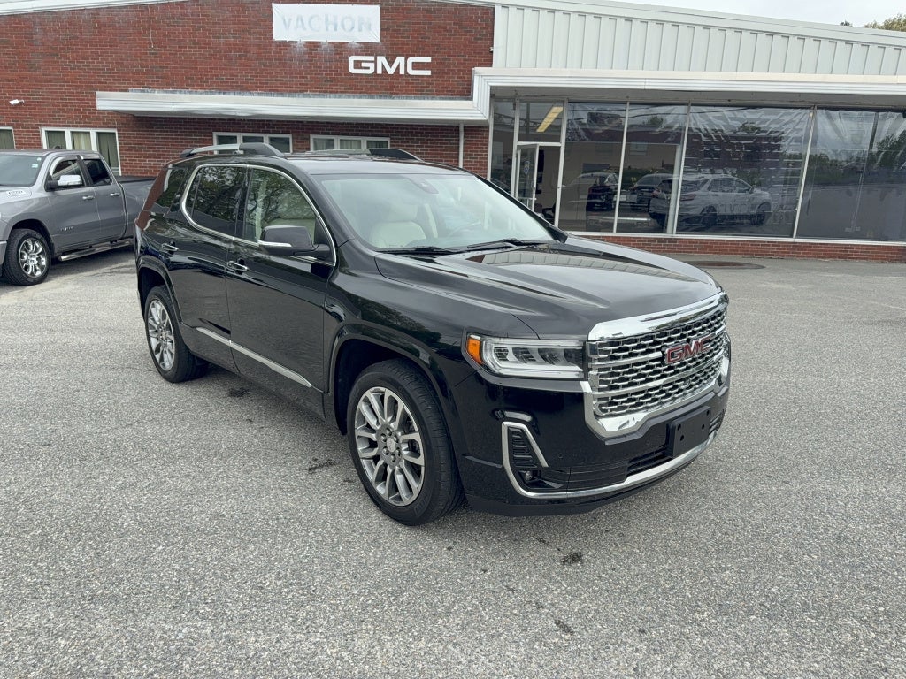 2023 GMC Acadia Denali